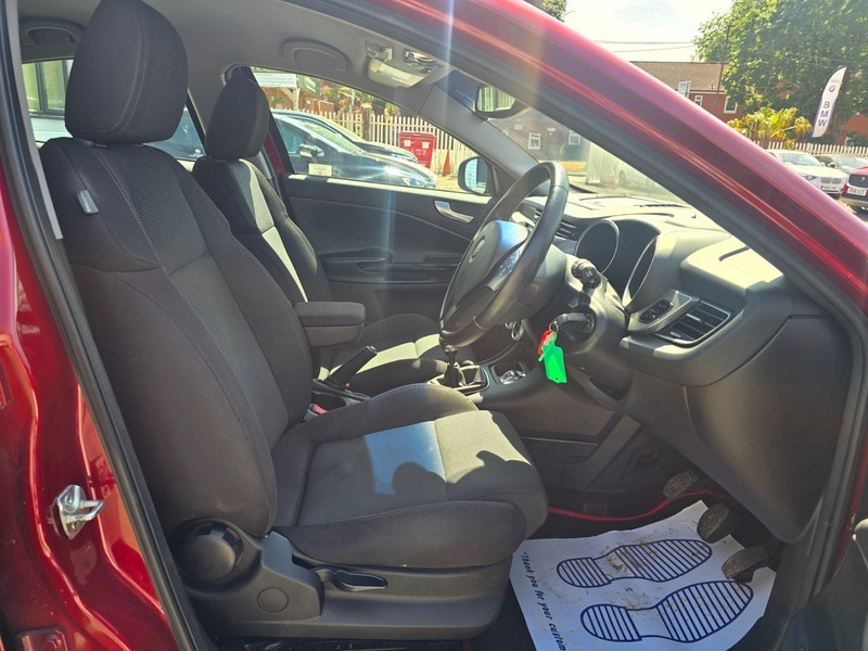 Alfa Romeo Giulietta 2.0 Jtdm-2 Lusso Euro Red #6