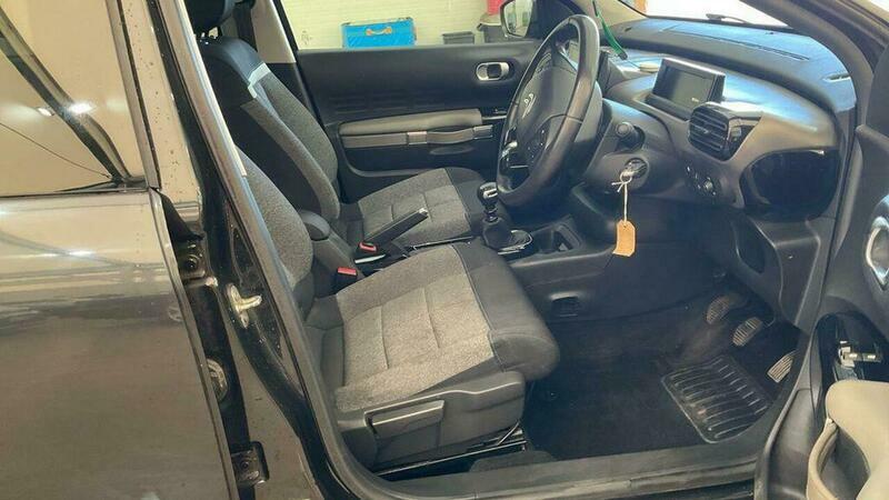 Citroen C4 Cactus 1.2 Puretech Flair Euro Black #4