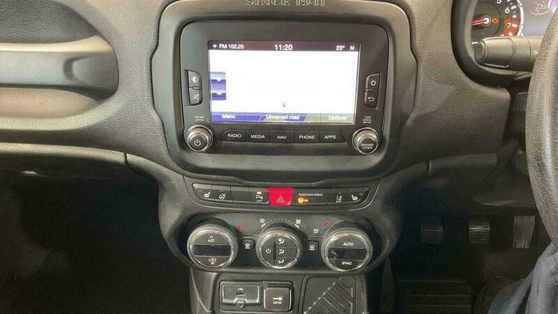 Jeep Renegade 1.4T Multiairii Limited Euro White #3