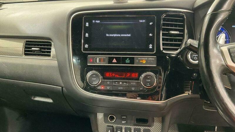 Mitsubishi Outlander 2.4H Twinmotor 13.8Kwh 4H Black #3