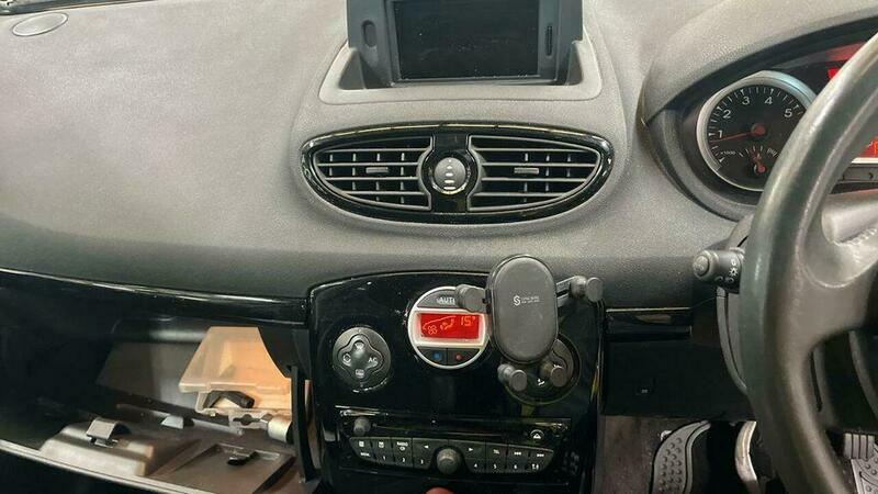 Renault Clio 1.6 Vvt Gt Line Black #3