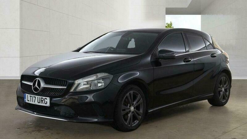Mercedes-Benz A Class 2.1 A200d Sport Executive Black #2