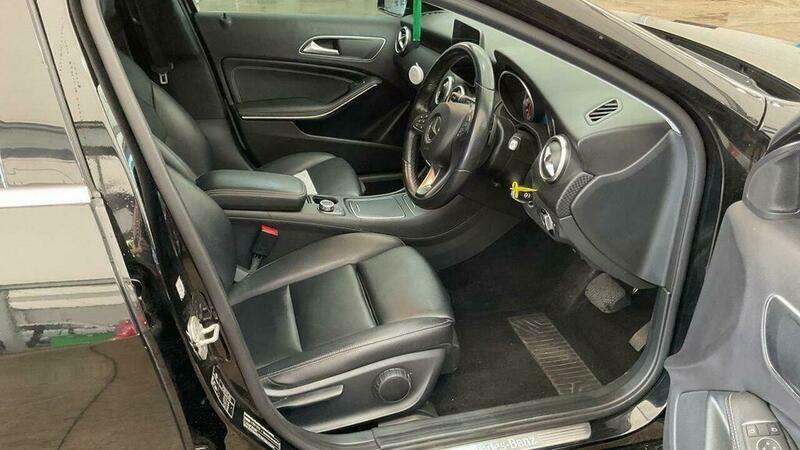 Mercedes-Benz A Class 2.1 A200d Sport Executive Black #4