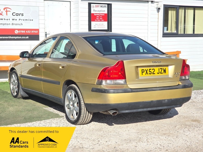 Volvo S60 2.0T S Gold #5