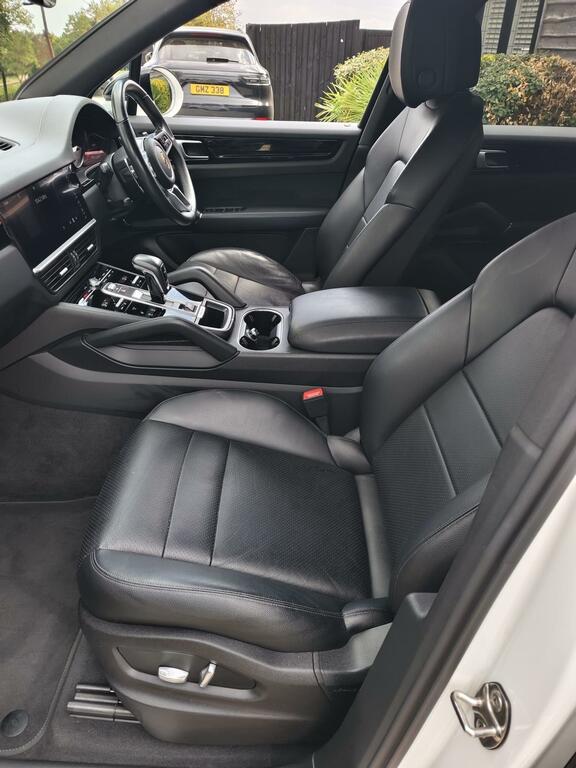 Porsche Cayenne 3.0T V6 Tiptronics 4Wd Euro 6 5-Door  #16