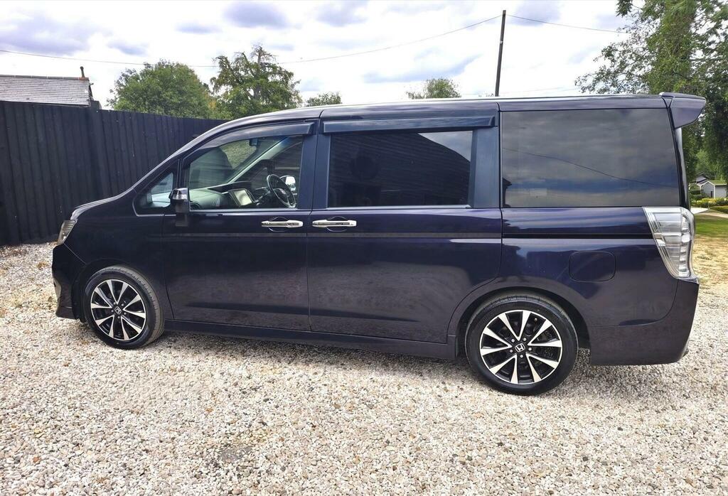 Honda StepWagon 2.0 Spada 8 Seats Top Spec Purple #4