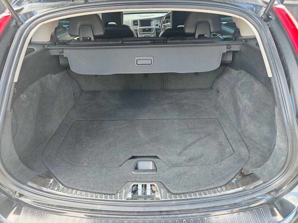 Volvo V60 2.0 D3 R-design Lux Nav Estate E Silver #9