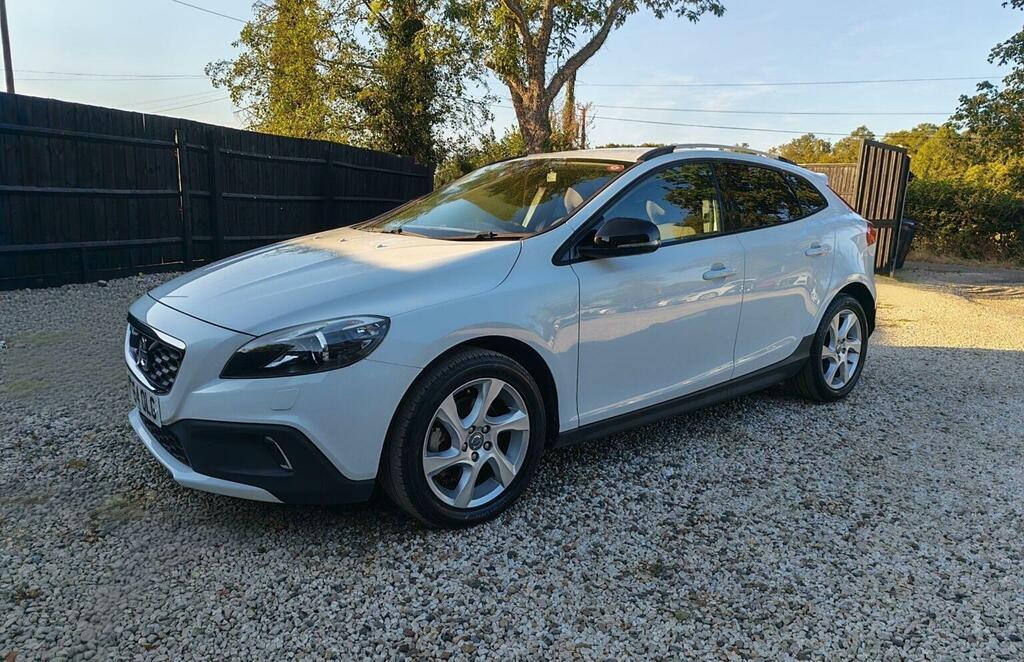Volvo V40 Cross Country 1.6 T4 Lux Nav Powershift Euro 5 Ss White #5