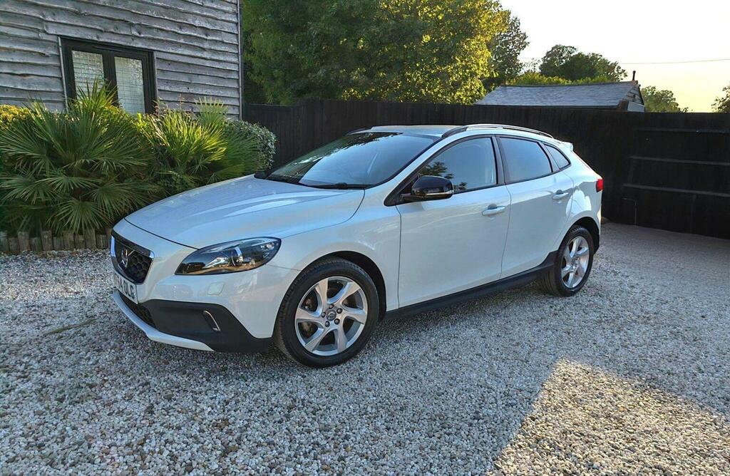Volvo V40 Cross Country 1.6 T4 Lux Nav Powershift Euro 5 Ss White #3