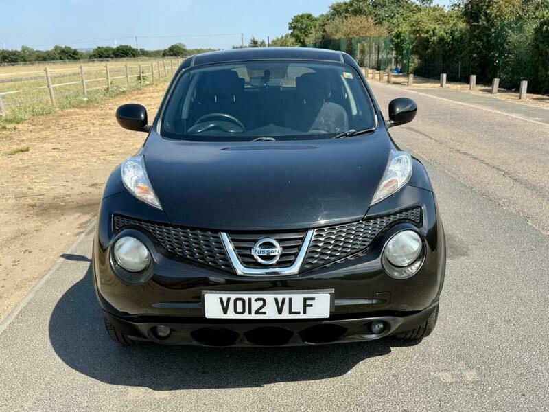 Nissan Juke 1.6 Acenta Premium Cvt Black #2