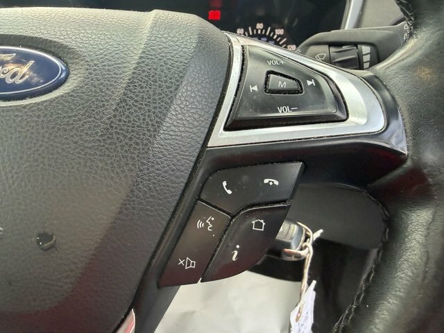 Ford Mondeo 2.0 Tdci Titanium Hatchback Euro Blue #23