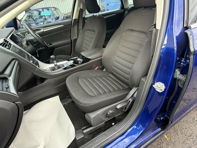 Ford Mondeo 2.0 Tdci Titanium Hatchback Euro Blue #12