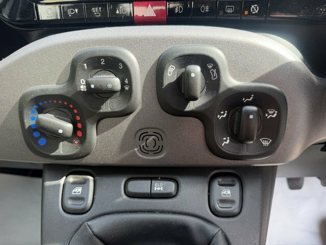 Fiat Panda 0.9 Twinair 4X4 Hatchback Euro 5 White #19