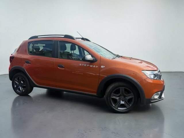 Dacia Sandero Stepway 0.9 Tce Se Summit Orange