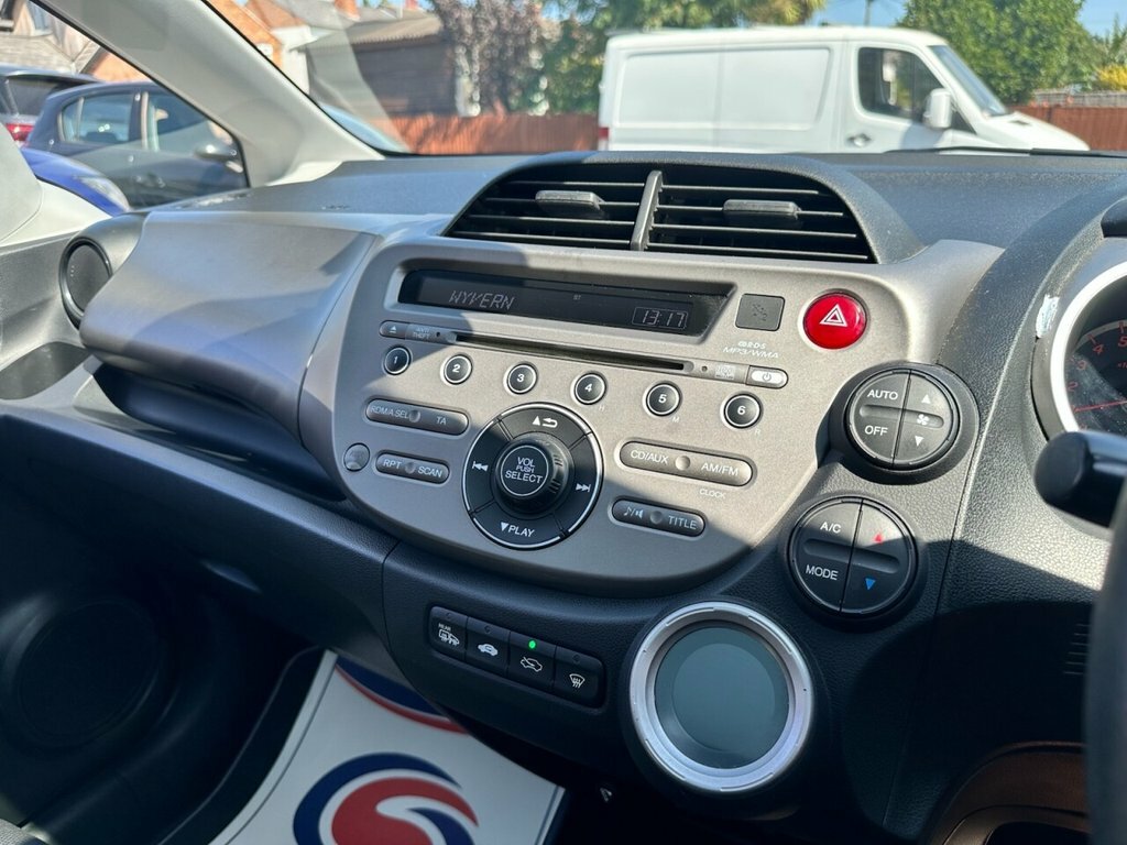 Honda Jazz 1.2 I-vtec Se 51K Miles Fsh 1 Pre Owner Ulez Free Silver #17