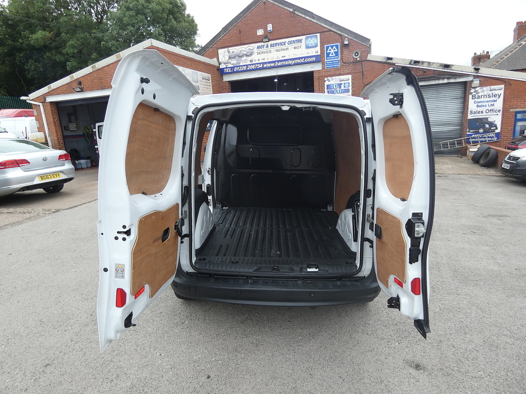 Mercedes-Benz CITAN 1.5 L 109 Cdi Blueefficiency Used White #23