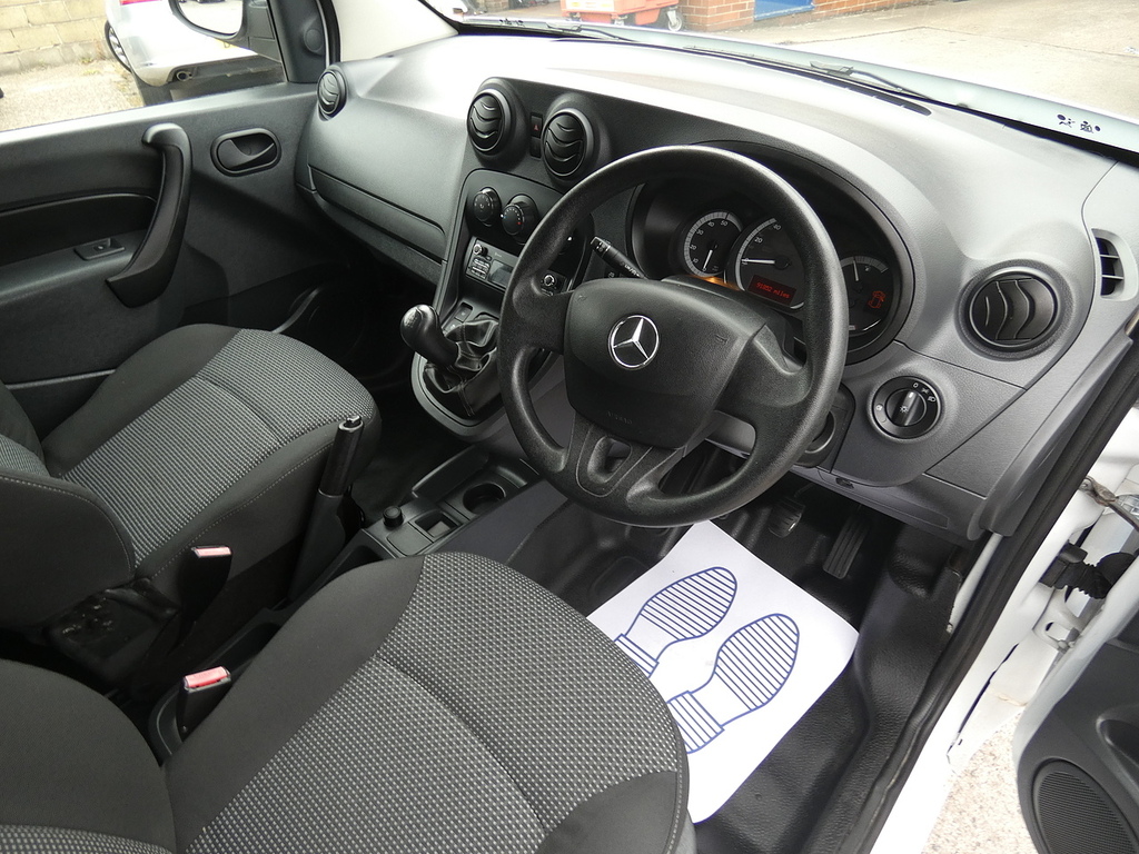 Mercedes-Benz CITAN 1.5 L 109 Cdi Blueefficiency Used White #15