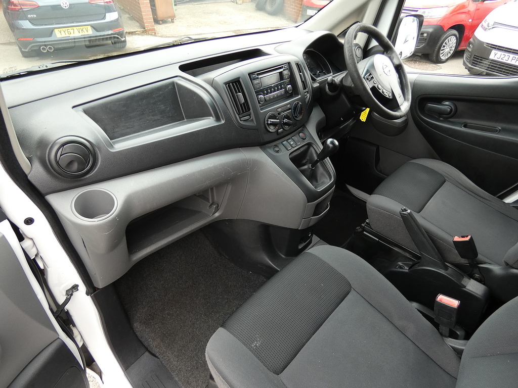 Nissan NV200 1.5 Dci Acenta Van Red #18