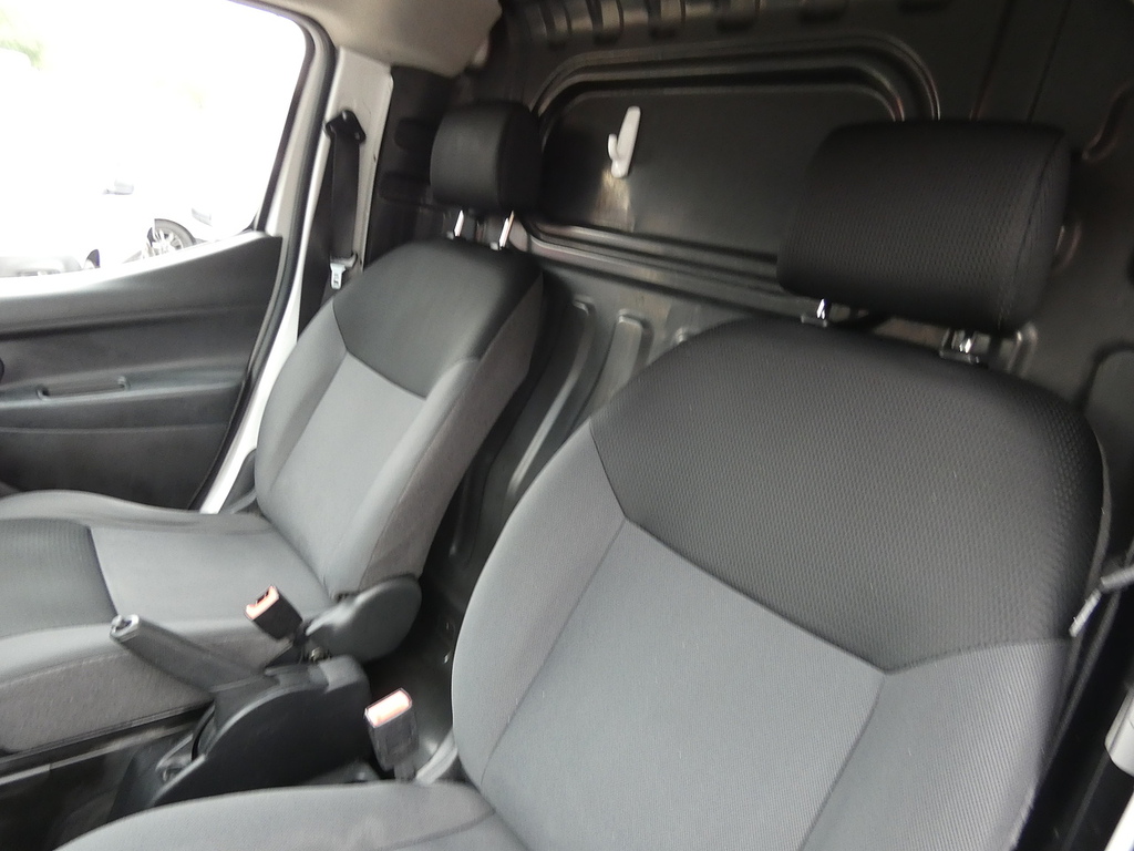 Nissan NV200 1.5 Dci Acenta Van Red #19