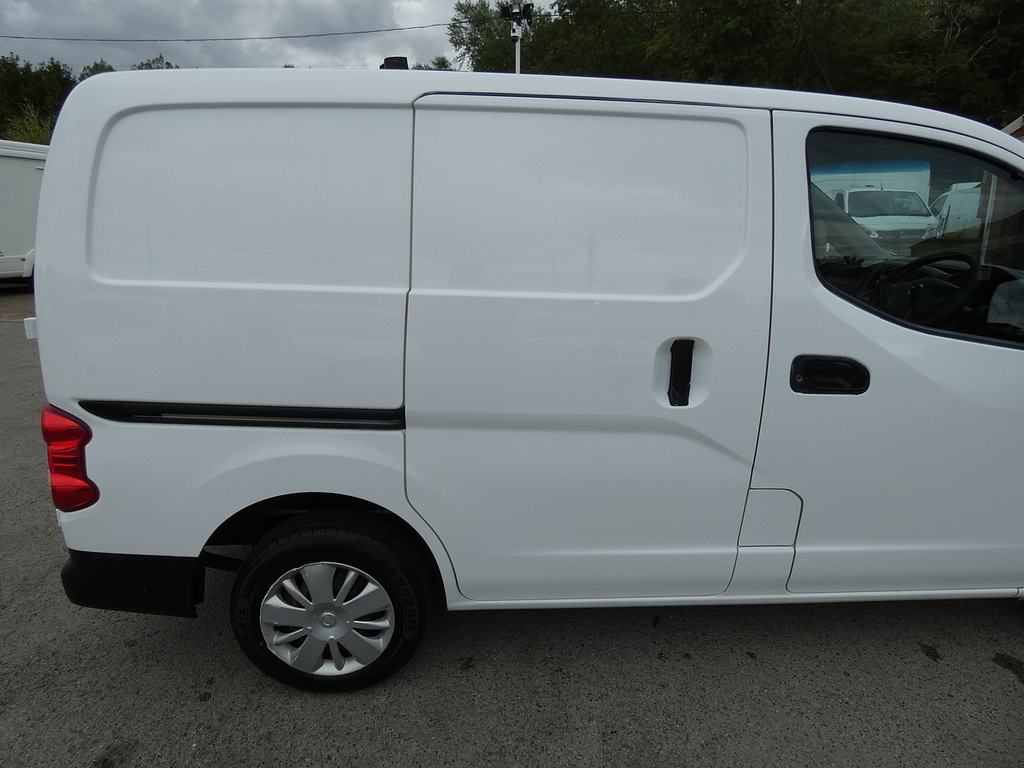 Nissan NV200 1.5 Dci Acenta Van Red #13
