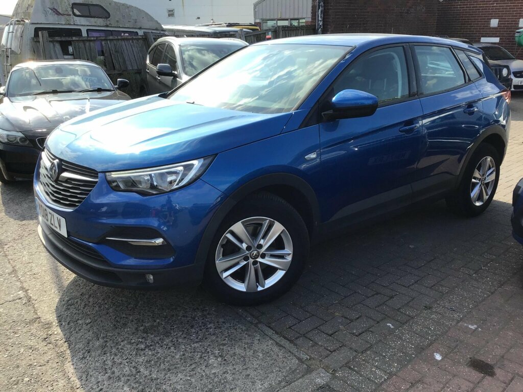 Vauxhall Grandland X 1.6 Turbo D Blueinjection Se Euro 6 Ss Blue