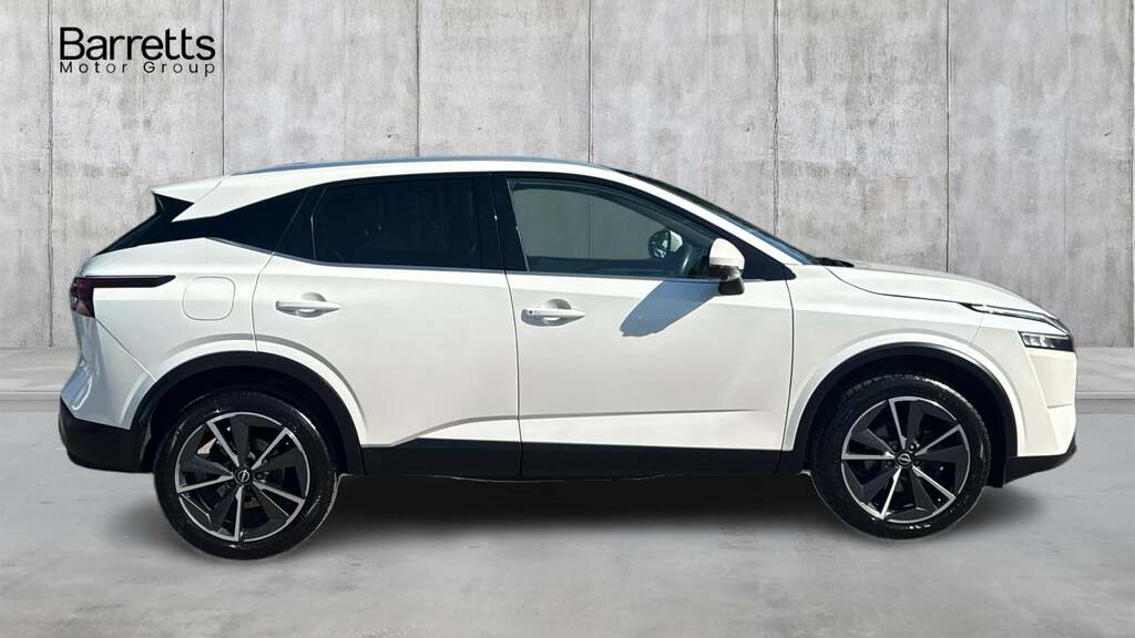 Nissan Qashqai 1.3 Dig-t Mhev Tekna Hybrid LK24XRR White #2