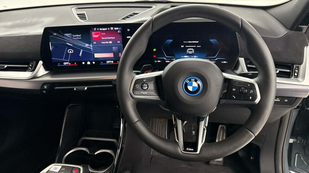 BMW iX2 30 66.5Kwh M Sport Suv Xdrive 1 YF75AET Green #5