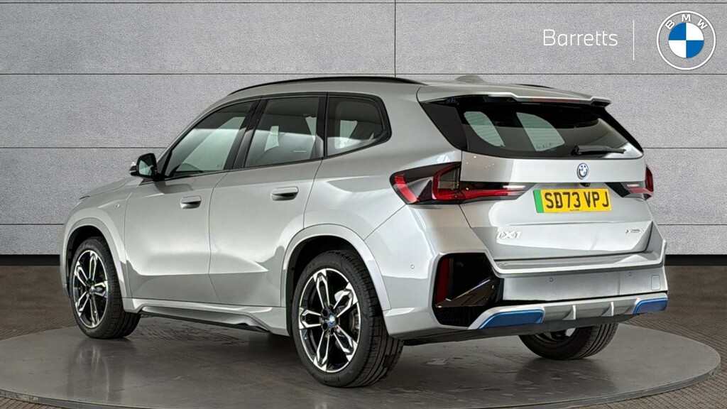 BMW iX1 30 66.5Kwh M Sport Suv Xdrive 1 SD73VPJ Silver #2