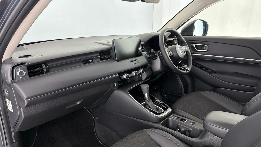 Honda Hr-V 1.5 H I-mmd Advance Suv Hybrid Cvt Euro YE73BND Grey #2