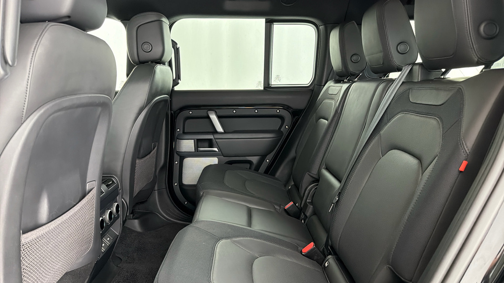 Land Rover Defender 130 3.0 P400 Mhev X-dynamic Hse Suv 4W Black #4