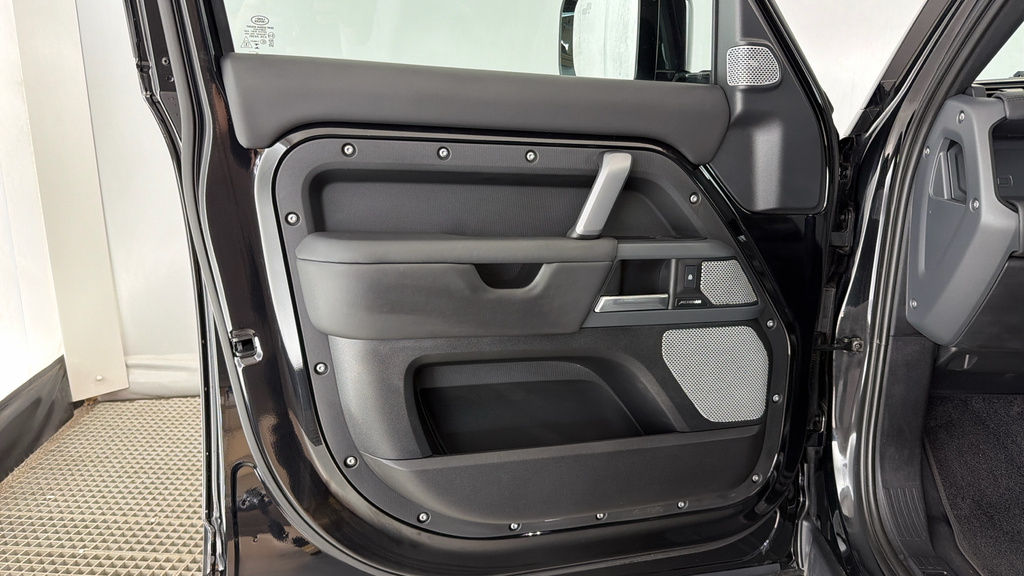 Land Rover Defender 130 D300 Outbound Grey #26
