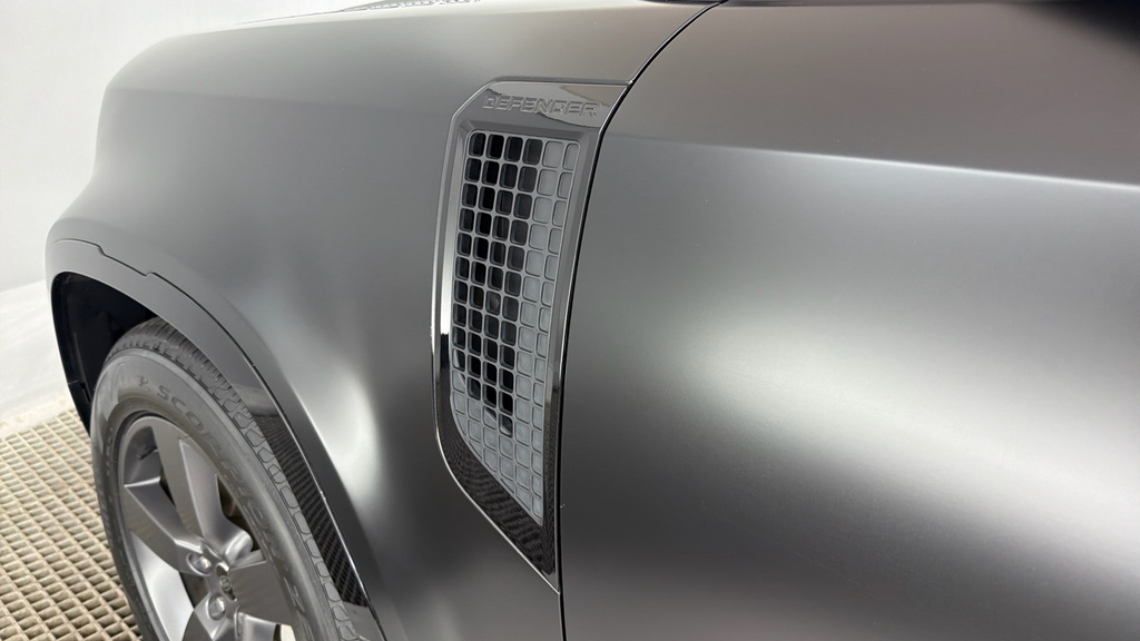 Land Rover Defender 130 D300 Outbound Grey #20