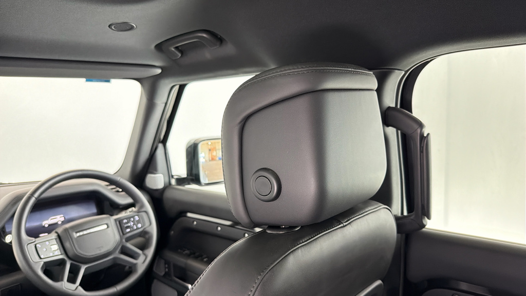 Land Rover Defender 130 D300 Outbound Grey #32