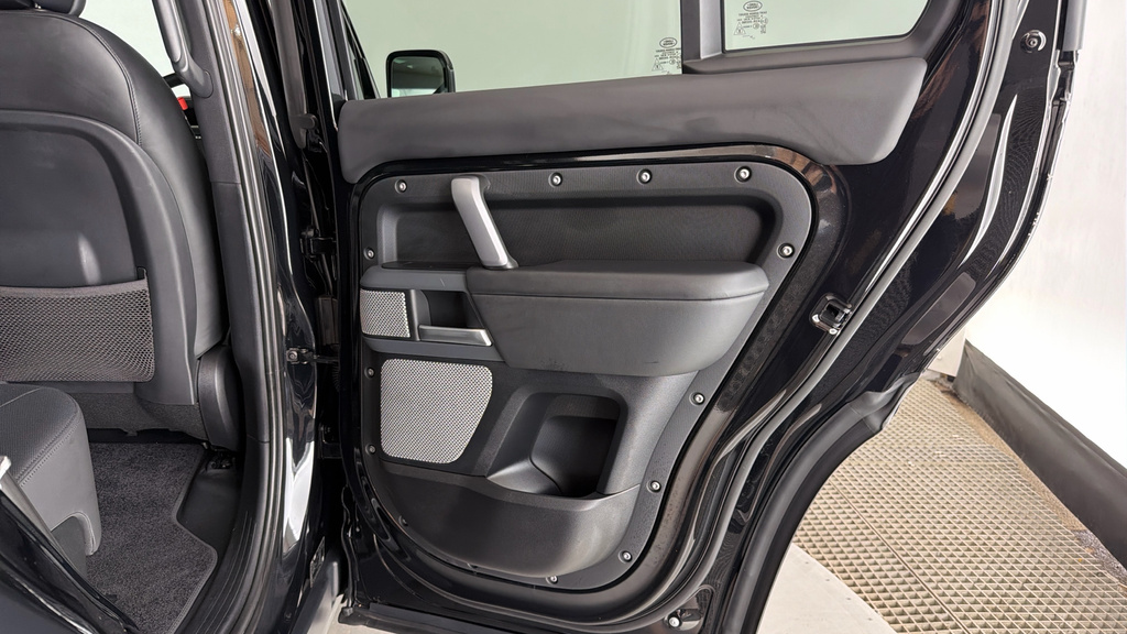 Land Rover Defender 130 D300 Outbound Grey #36