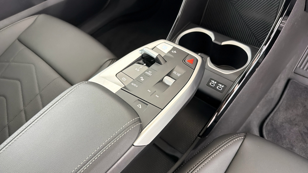 BMW iX1 230Kw Xdrive30 Xline 65Kwh Black #10