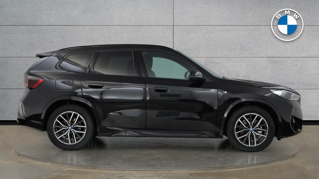 BMW iX1 20 66.5Kwh M Sport Suv Edrive 1 Black #3