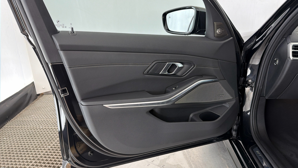 BMW 3 Series 320I M Sport Saloon Grey #28
