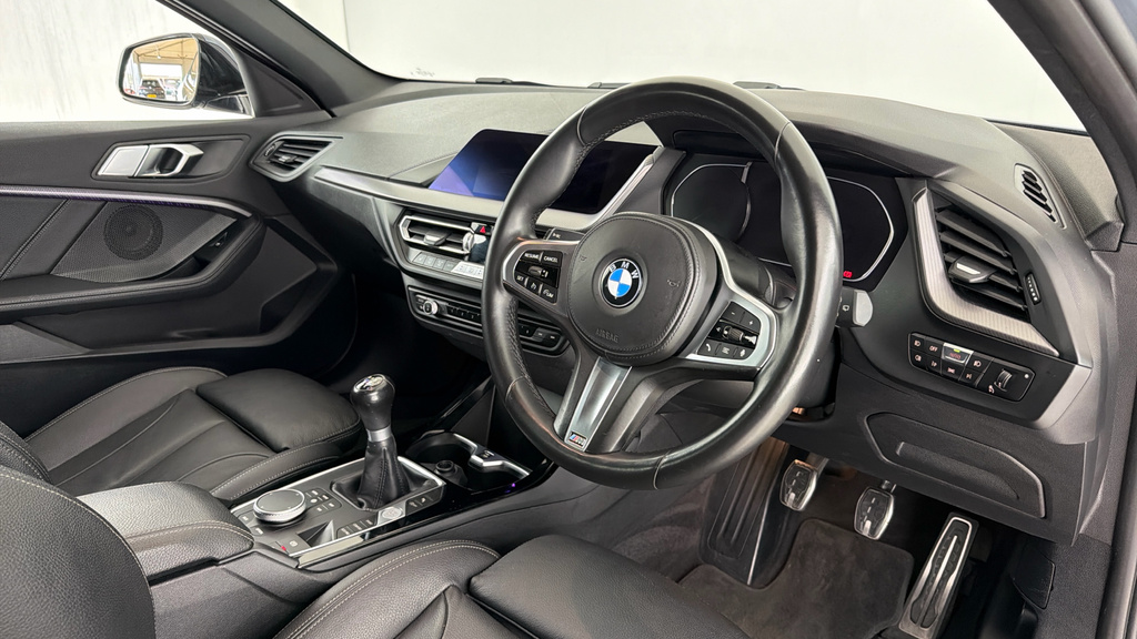 BMW 1 Series 118I M Sport Black #6