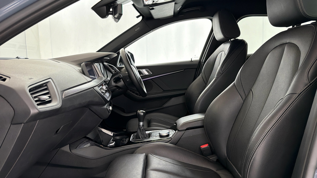 BMW 1 Series 118I M Sport Black #24