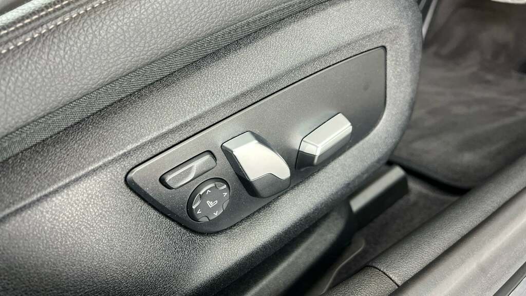 BMW 5 Series 520D Xdrive M Sport Black #36