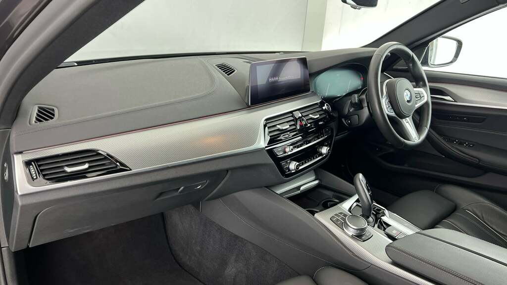 BMW 5 Series 520D Xdrive M Sport Black #7