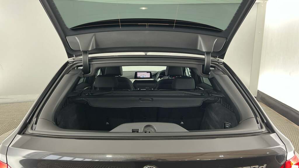 BMW 5 Series 520D Xdrive M Sport Black #28