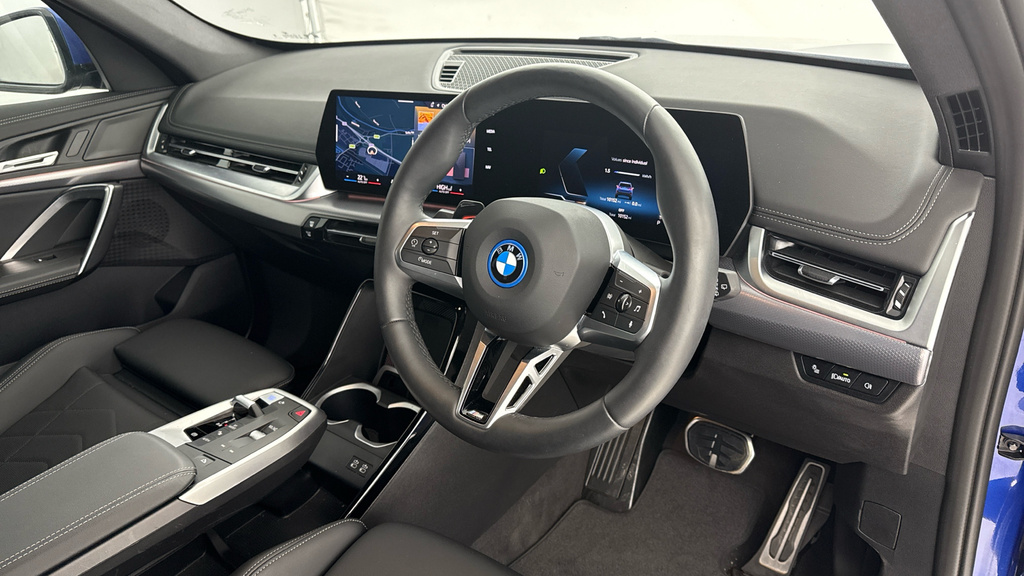 BMW iX1 20 66.5Kwh M Sport Suv Edrive 1 Blue #6