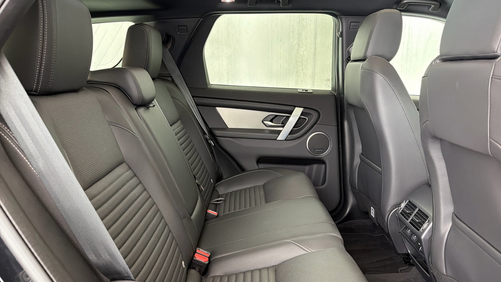 Land Rover Discovery Sport D200 Dynamic Se Grey #38
