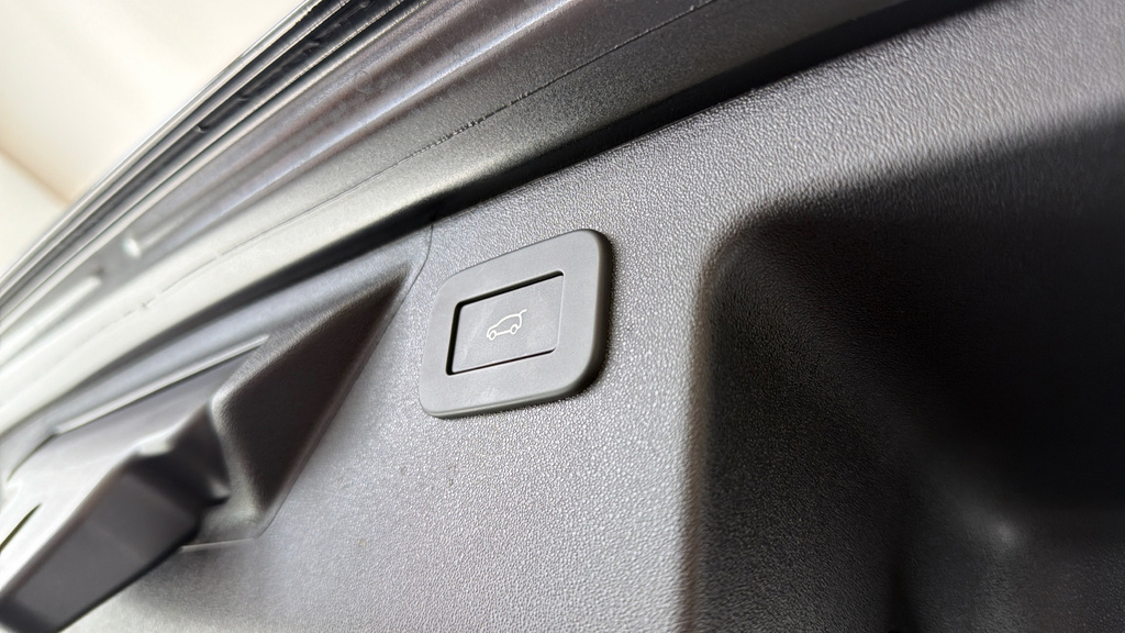 Land Rover Discovery Sport D200 Dynamic Se Grey #35
