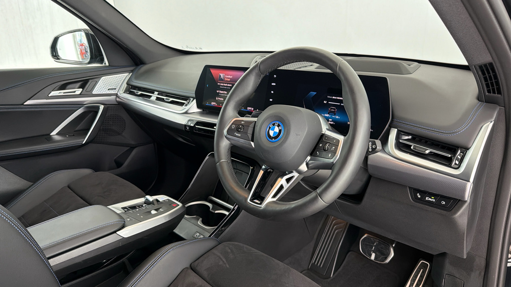 BMW iX1 20 66.5Kwh M Sport Suv Edrive 1 Black #6