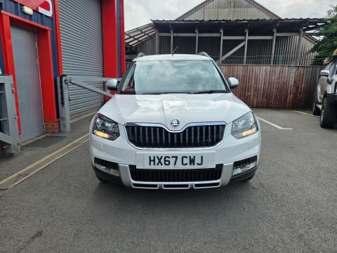 Skoda Yeti Outdoor Se Drive White #2