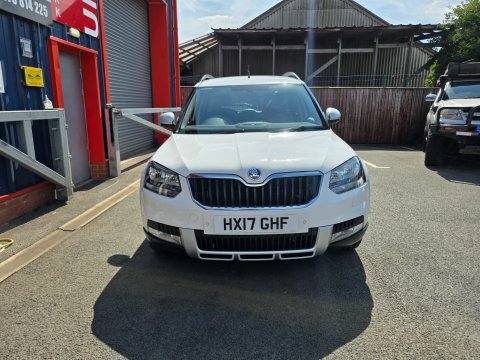 Skoda Yeti Outdoor Se Drive White #2