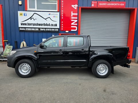 Toyota HILUX Active 4X4 D-4d Black #5