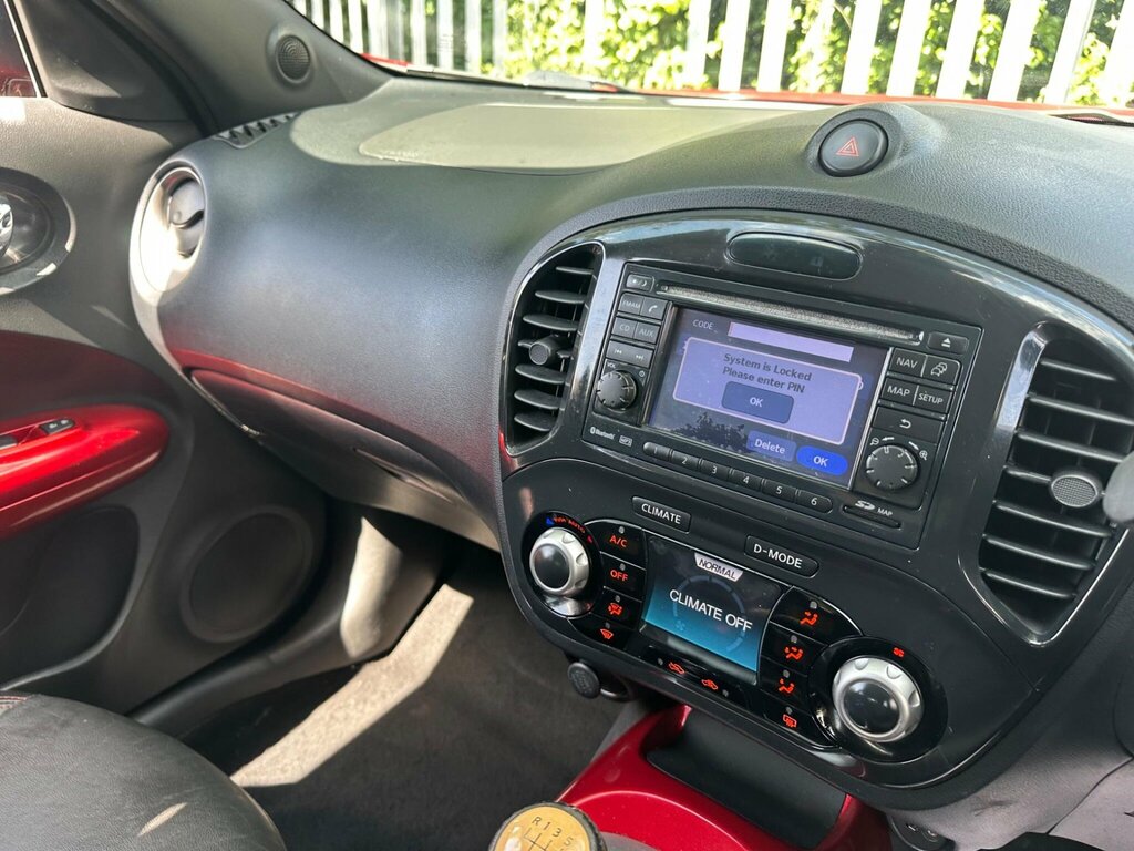 Nissan Juke 1.6 Acenta Premium Euro 5 Red #16